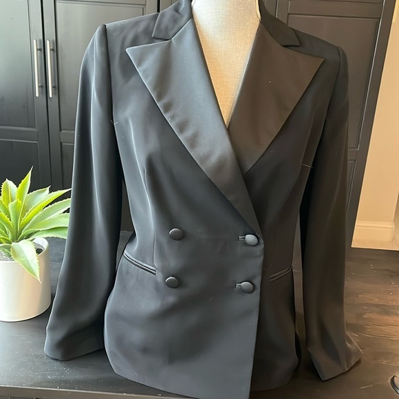 DONNA GRAY BLACK BLAZER SIZE 6P - Picture 1 of 3